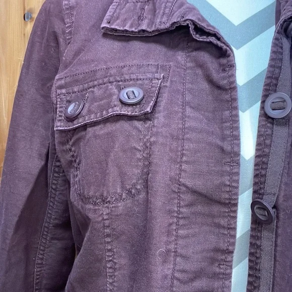 Eddie Bauer lightweight burgundy button up jacket medium - Picture 3 of 4